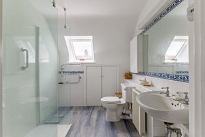 Photo 36- click for photo gallery